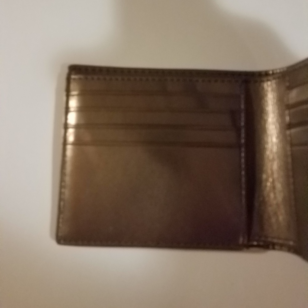Coach Wallet - Picture 2 of 4